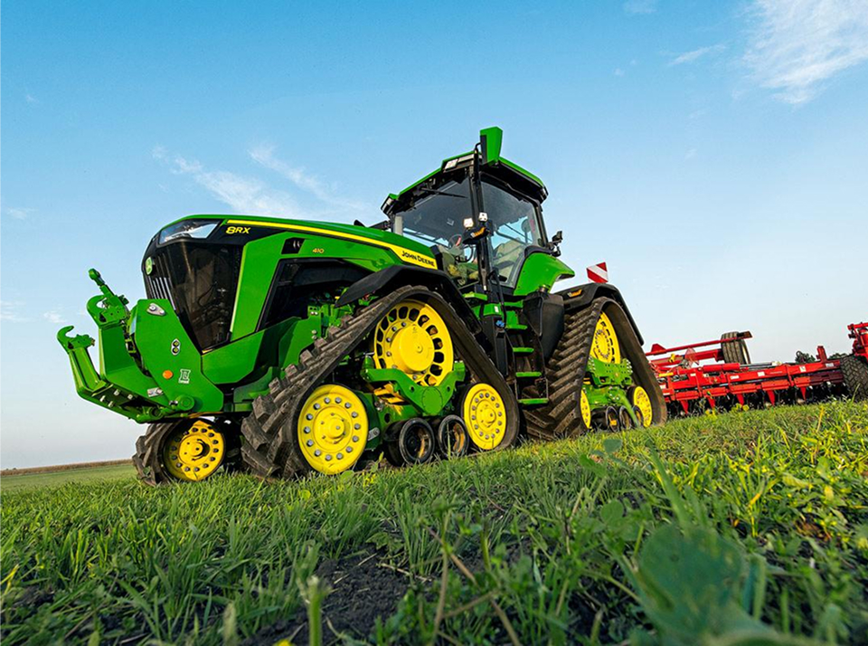 Области применения гусеничных тракторов