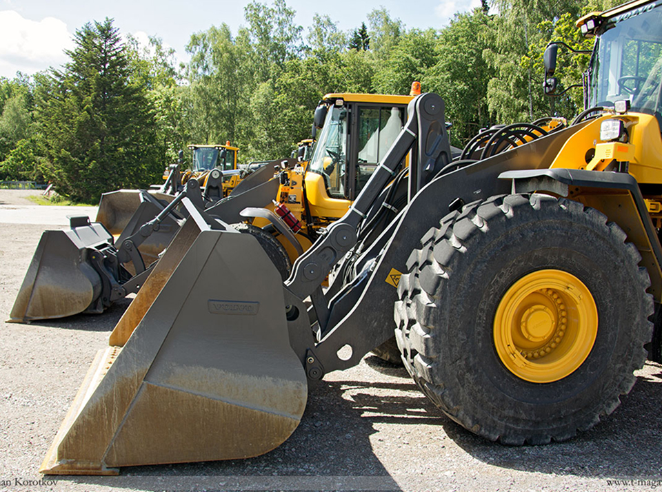 Критерии выбора экскаватора-погрузчика