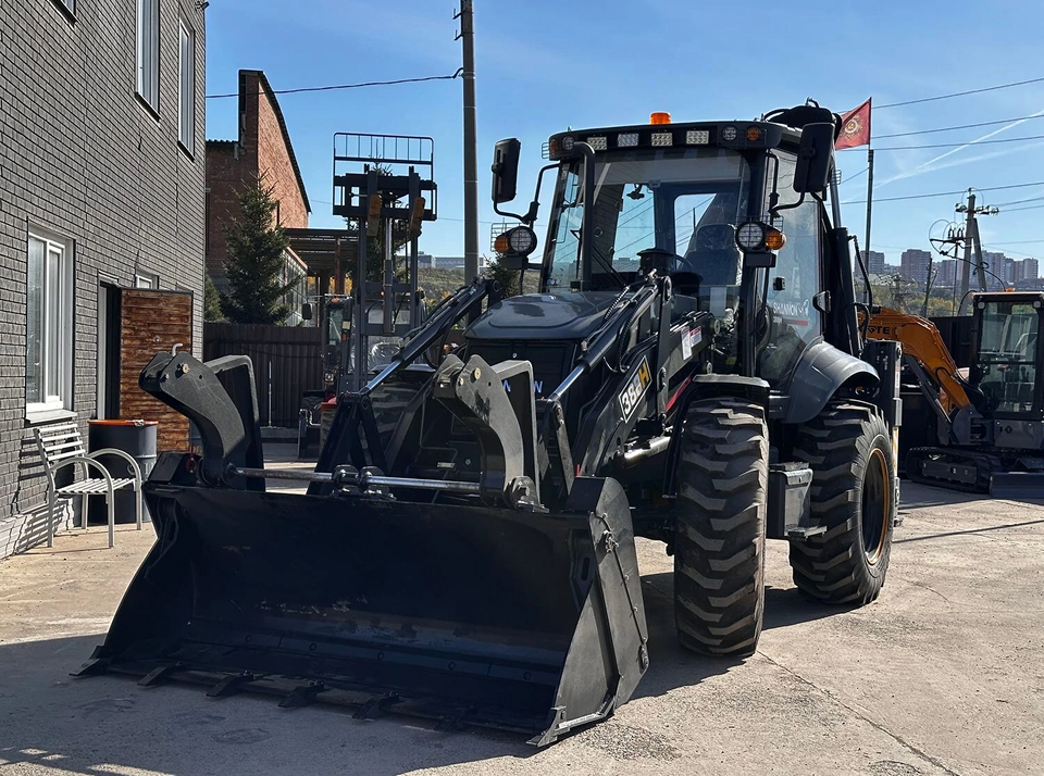 Как выбрать экскаватор-погрузчик