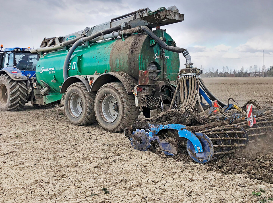 Оборудование для внесения удобрений на поля